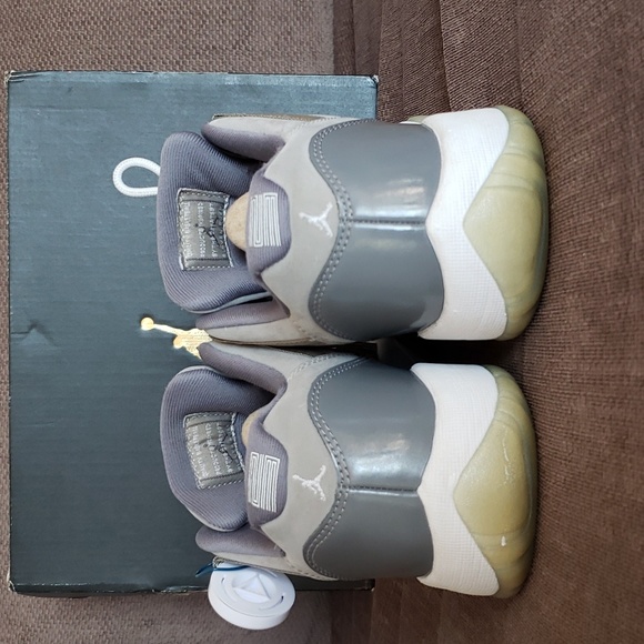 Jordan 11 Cool Grey Low - Picture 5 of 8